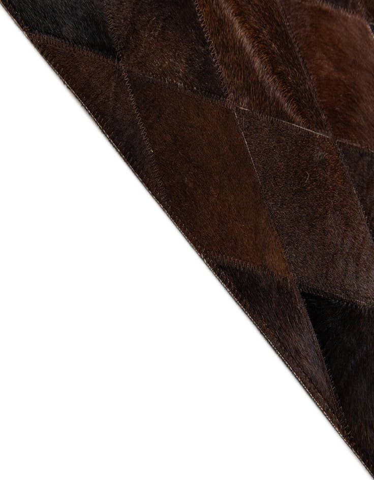 Detail image of 6' 6 x 9' 10 Cowhide Stocks Rug