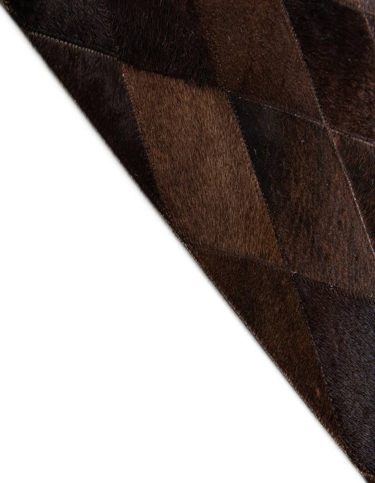 Detail image of 6' 6 x 9' 10 Cowhide Stocks Rug