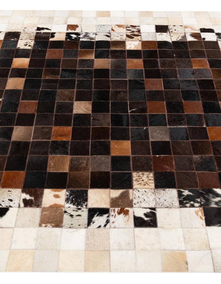 Detail image of 5' x 7' 11 Cowhide Stocks Rug