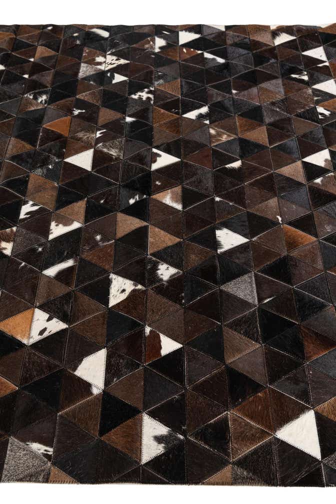 5' x 7' 9 Cowhide Stocks Rug