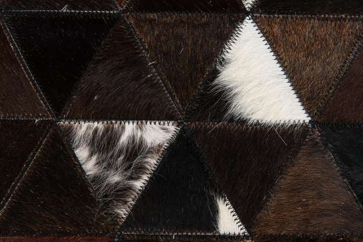 5' x 7' 10 Cowhide Stocks Rug