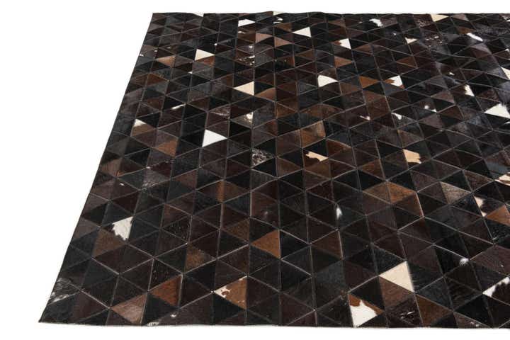 5' 1 x 8' Cowhide Stocks Rug