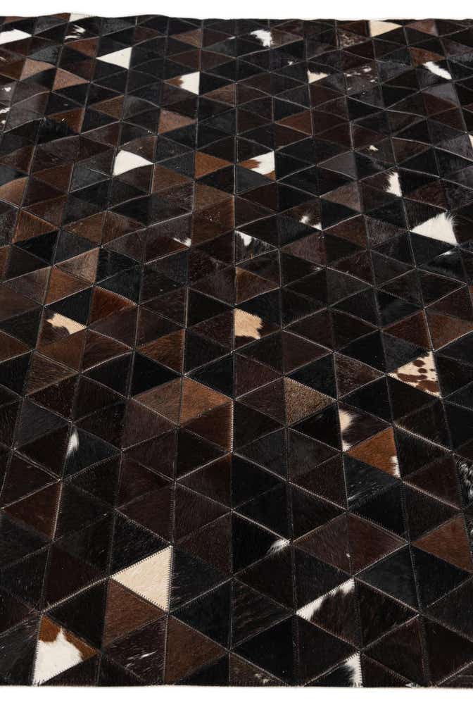 5' 1 x 8' Cowhide Stocks Rug