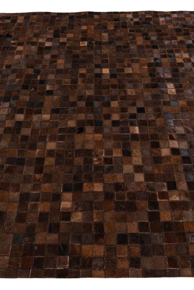 Detail image of 5' x 7' 11 Cowhide Stocks Rug
