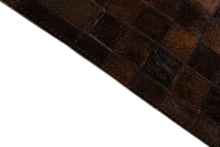 5' x 7' 11 Cowhide Stocks Rug