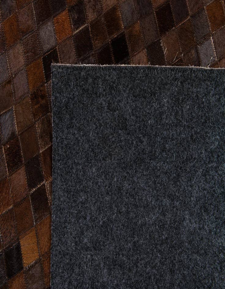 Detail image of 5' 1 x 7' 11 Cowhide Stocks Rug