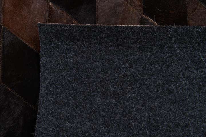 5' 2 x 8' Cowhide Stocks Rug