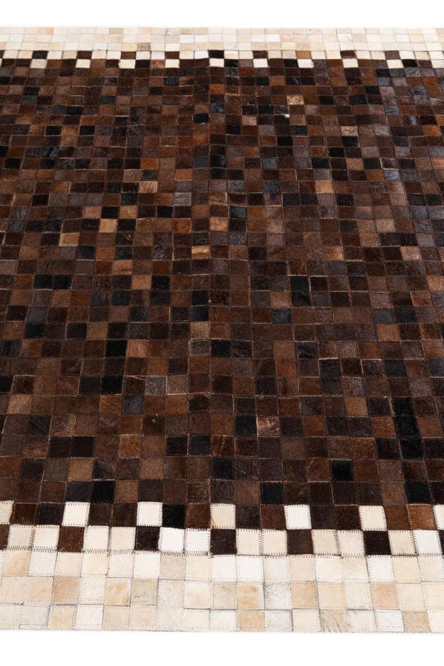 Detail image of 5' x 7' 11 Cowhide Stocks Rug