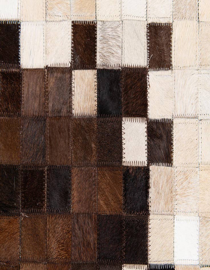 Detail image of 5' x 8' Cowhide Stocks Rug
