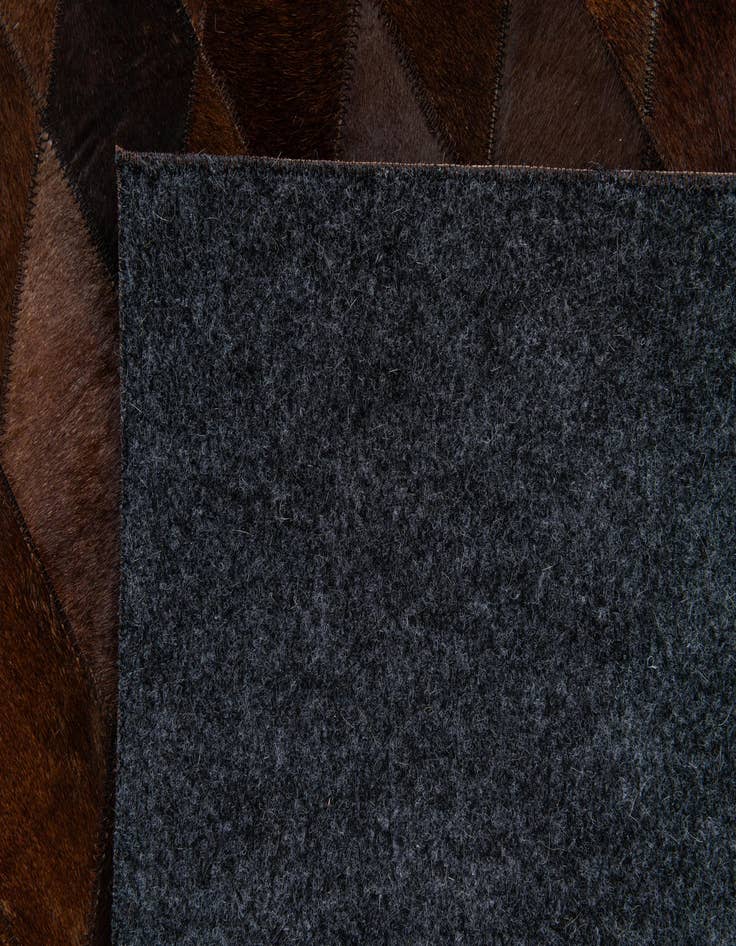 Detail image of 5' 7 x 7' 11 Cowhide Stocks Rug