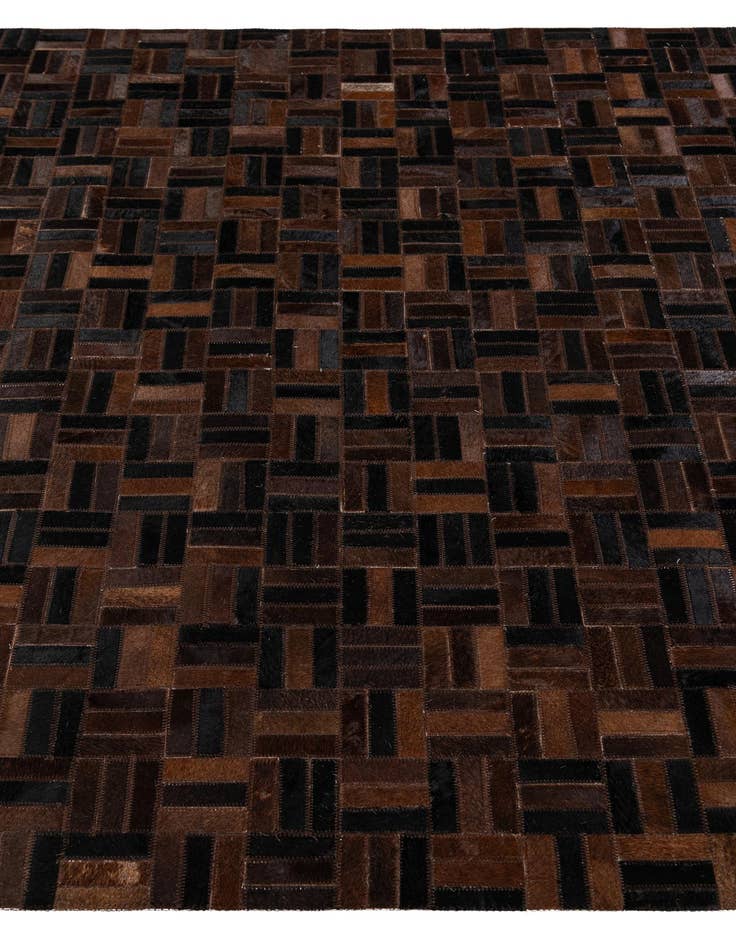 Detail image of 5' x 7' 11 Cowhide Stocks Rug