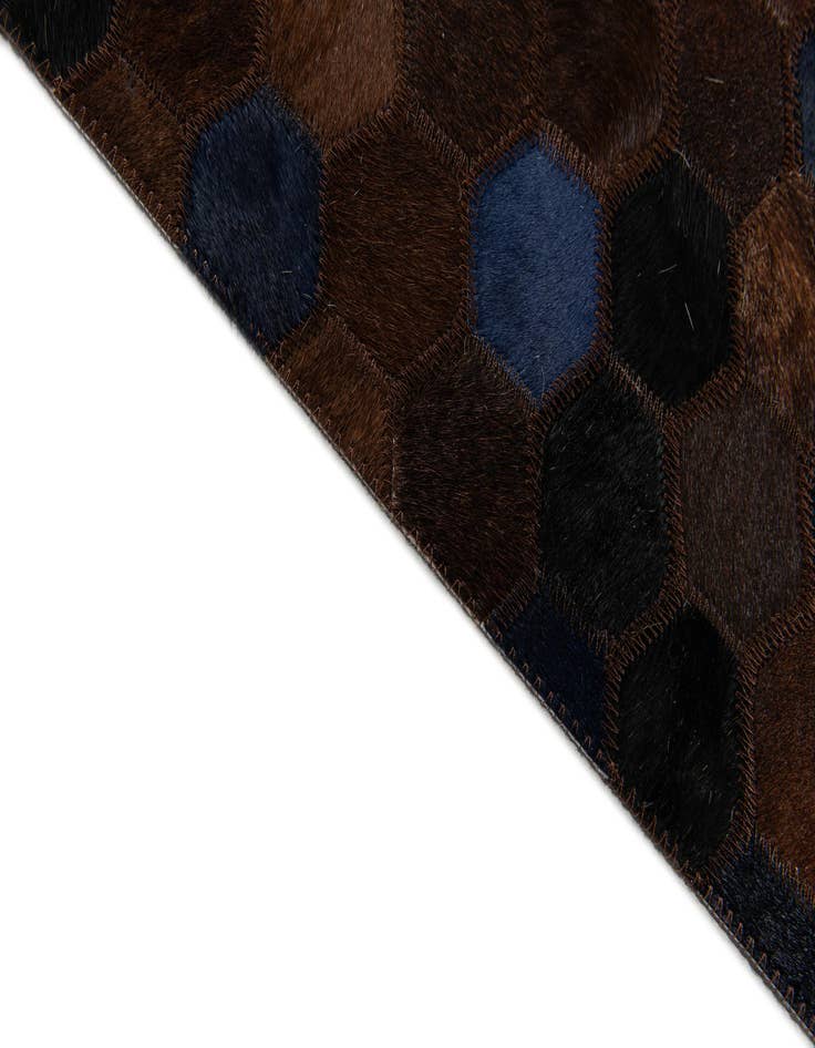 Detail image of 5' 1 x 7' 11 Cowhide Stocks Rug