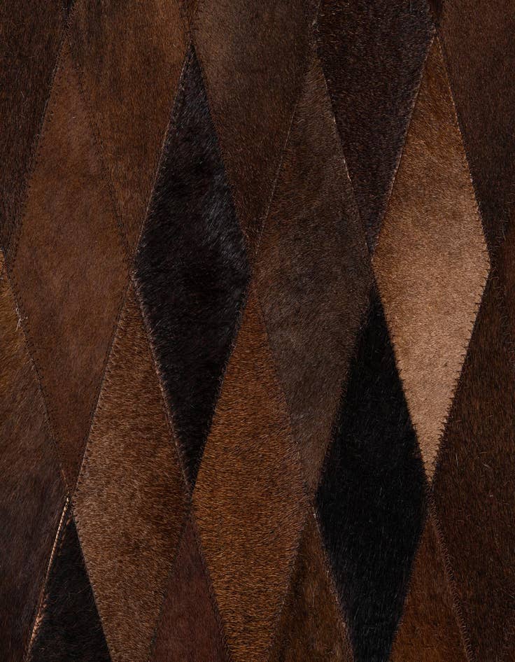 Detail image of 5' x 7' 11 Cowhide Stocks Rug