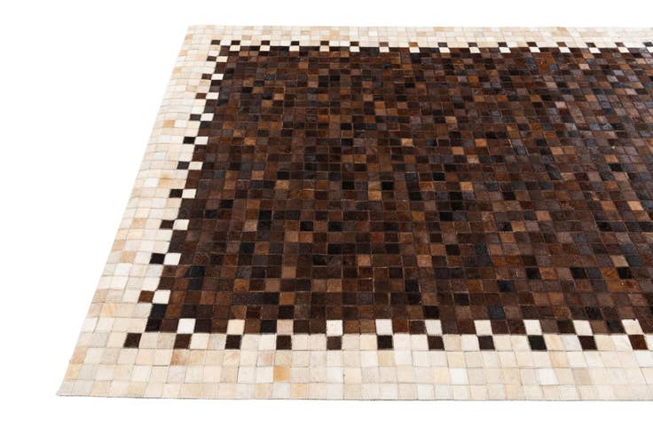Detail image of 5' x 7' 11 Cowhide Stocks Rug
