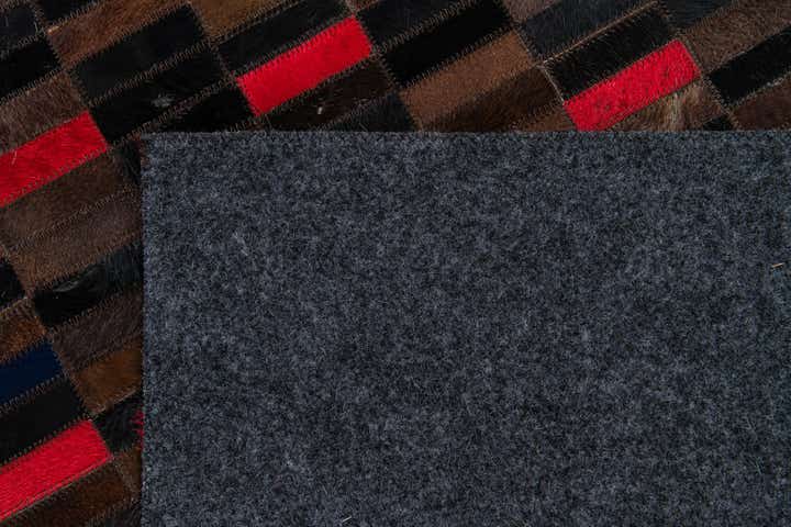 5' x 8' Cowhide Stocks Rug