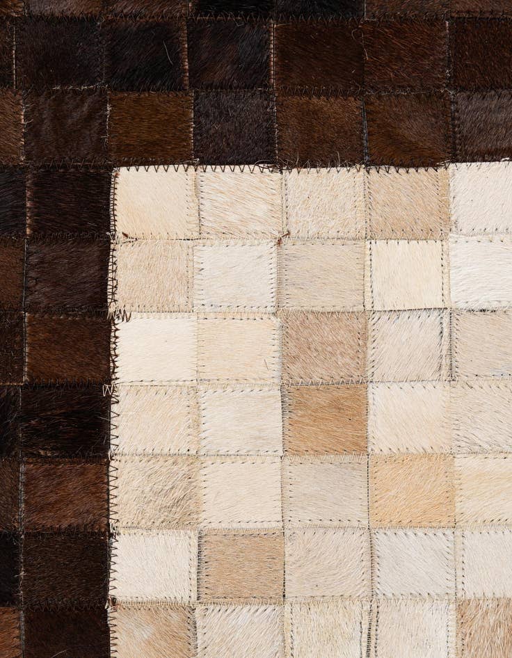 Detail image of 5' 1 x 7' 11 Cowhide Stocks Rug