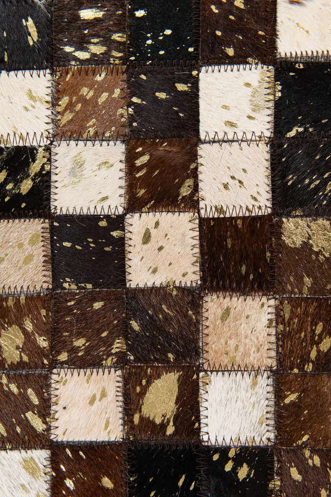 5' x 7' 10 Cowhide Stocks Rug