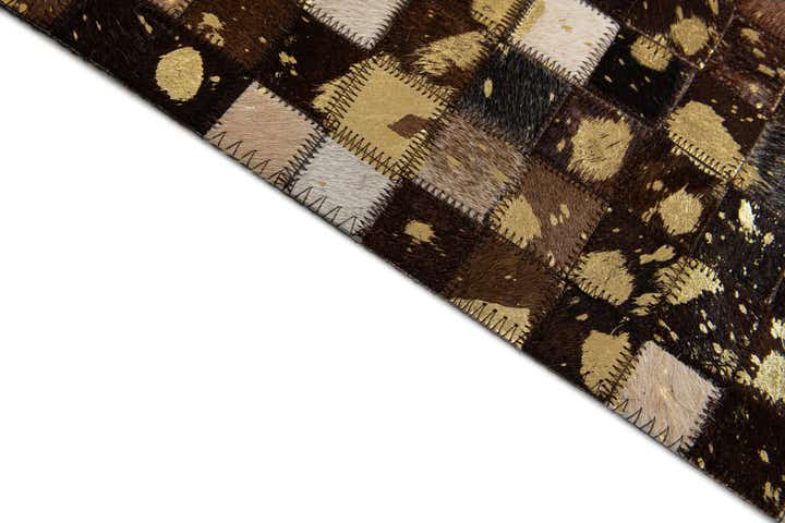 5' x 8' Cowhide Stocks Rug