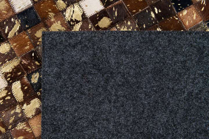 5' x 8' Cowhide Stocks Rug