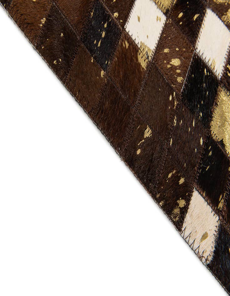 Detail image of 5' x 8' Cowhide Stocks Rug