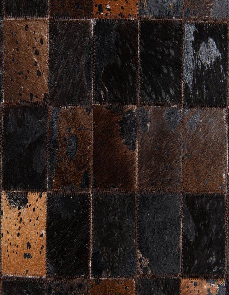 Detail image of 5' 1 x 8' 1 Cowhide Stocks Rug