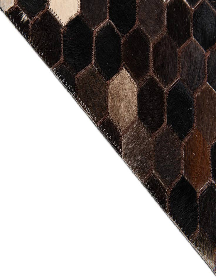 Detail image of 8' x 9' 10 Cowhide Stocks Rug