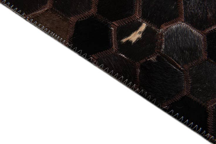 Detail image of 8' x 10' Cowhide Stocks Rug