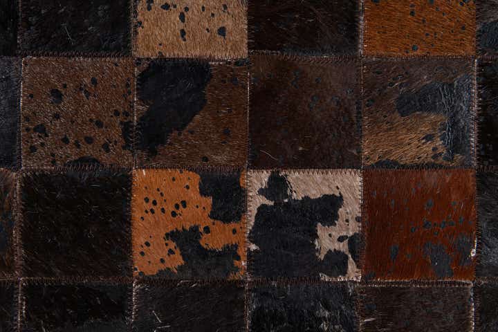 8' 1 x 10' Cowhide Stocks Rug
