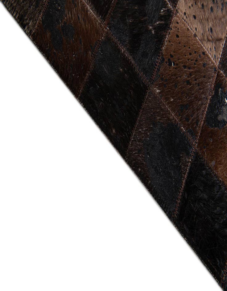 Detail image of 8' 1 x 10' Cowhide Stocks Rug