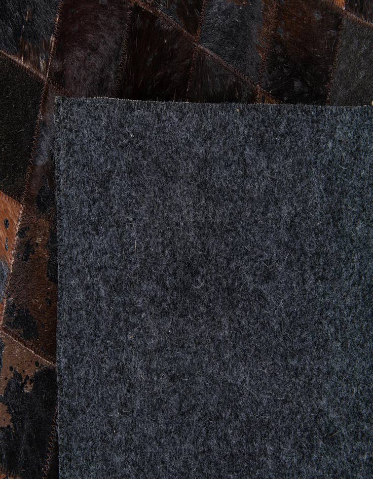 Detail image of 8' 1 x 10' Cowhide Stocks Rug