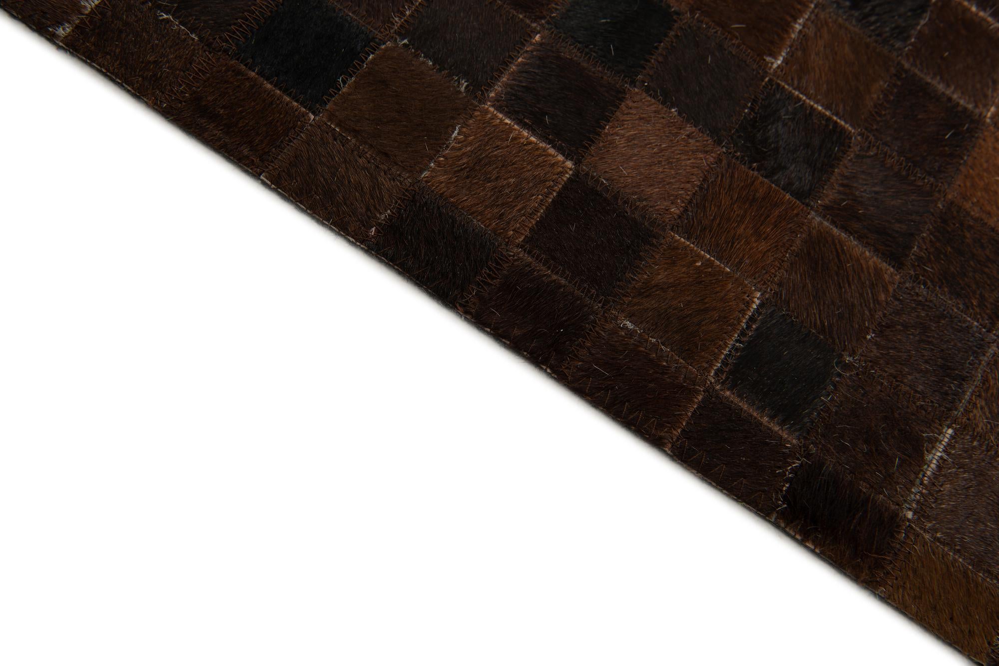 8' 1 x 10' Cowhide Stocks Rug