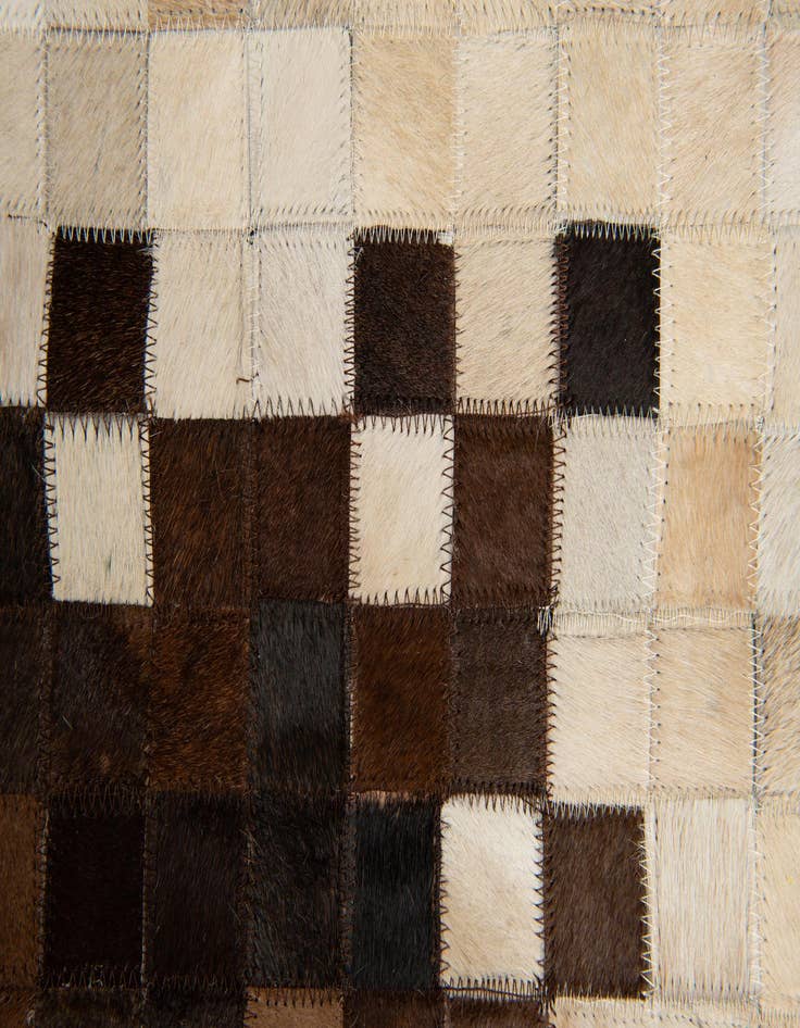 Detail image of 8' x 9' 9 Cowhide Stocks Rug