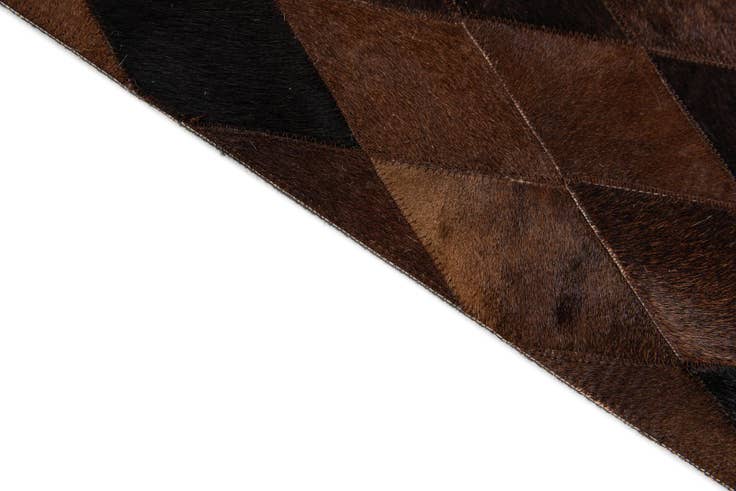Detail image of 5' 8 x 8' Cowhide Stocks Rug