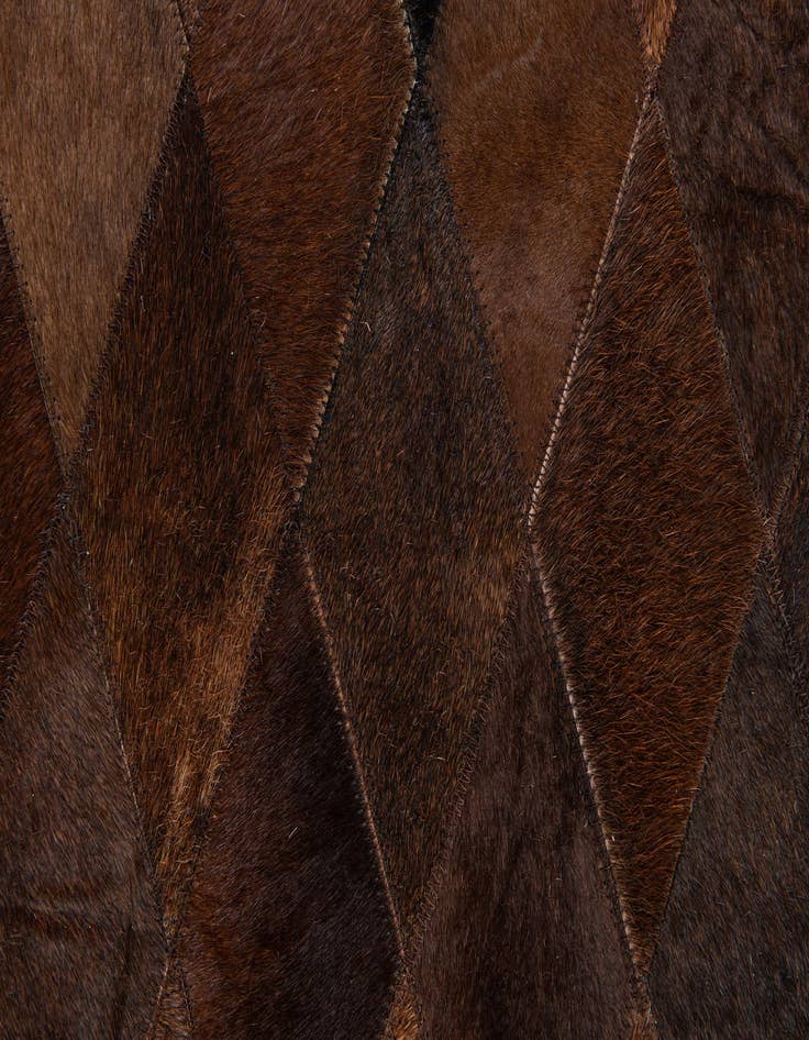 Detail image of 4' 8 x 6' 6 Cowhide Stocks Rug