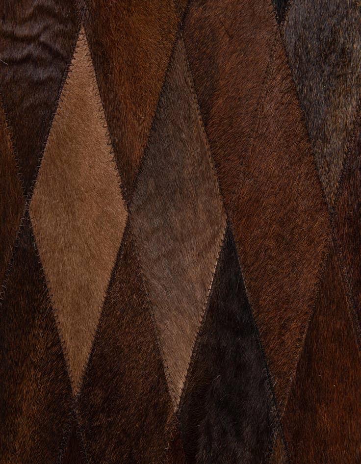 Detail image of 4' 8 x 6' 7 Cowhide Stocks Rug