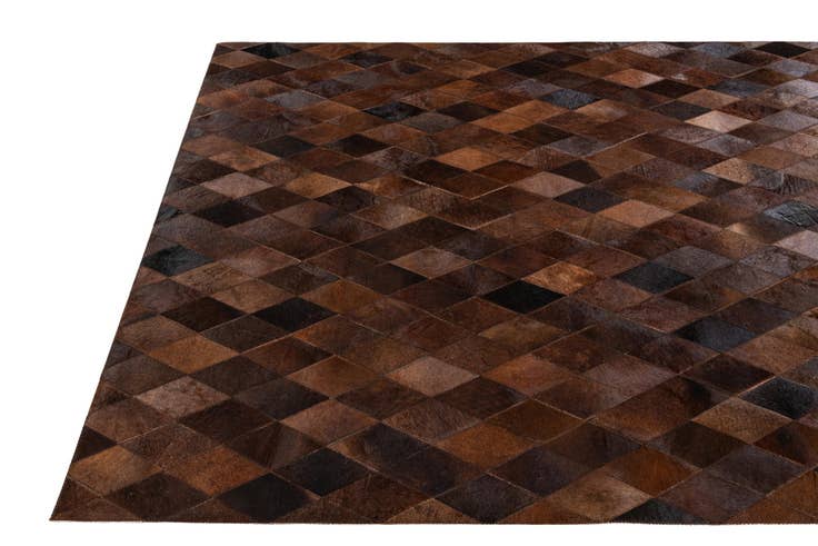 Detail image of 4' 9 x 6' 8 Cowhide Stocks Rug