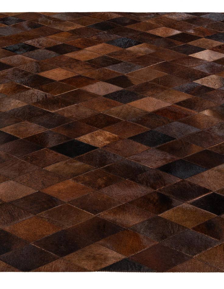 Detail image of 4' 9 x 6' 8 Cowhide Stocks Rug