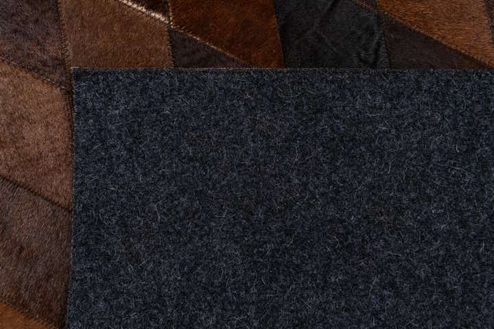 4' 9 x 6' 8 Cowhide Stocks Rug
