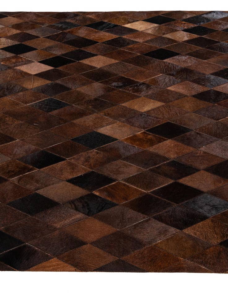 Detail image of 4' 9 x 6' 9 Cowhide Stocks Rug