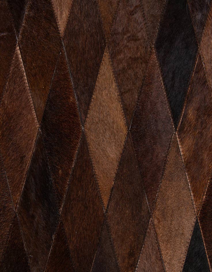 Detail image of 4' 9 x 6' 9 Cowhide Stocks Rug