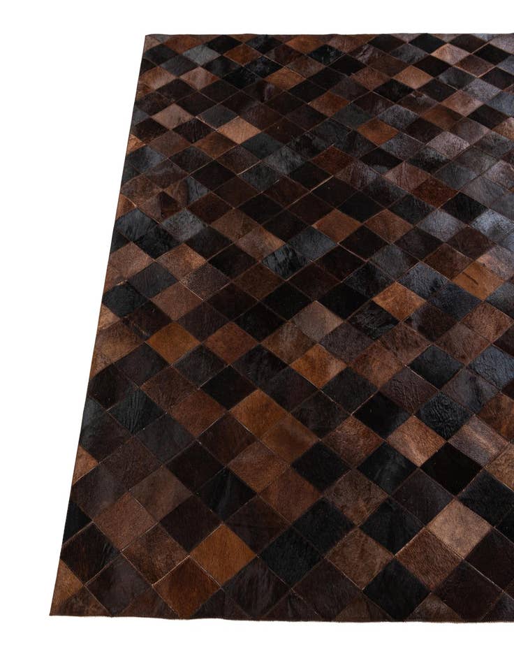 Detail image of 4' 8 x 6' 9 Cowhide Stocks Rug