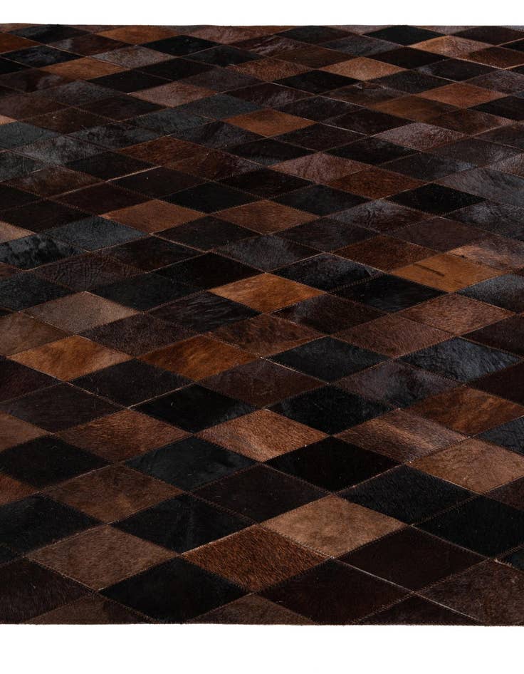 Detail image of 4' 8 x 6' 9 Cowhide Stocks Rug