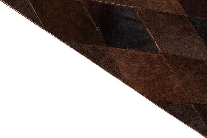 4' 8 x 6' 9 Cowhide Stocks Rug