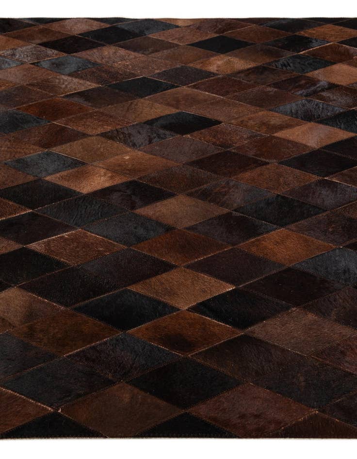 Detail image of 4' 1 x 5' 10 Cowhide Stocks Rug