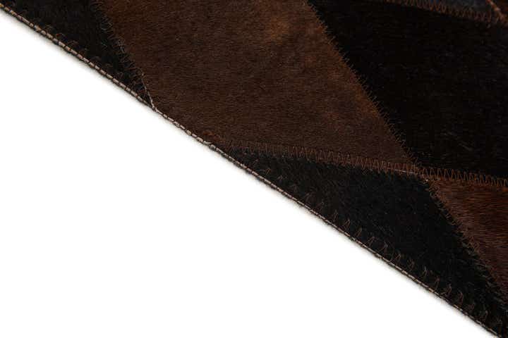 4' 1 x 5' 10 Cowhide Stocks Rug
