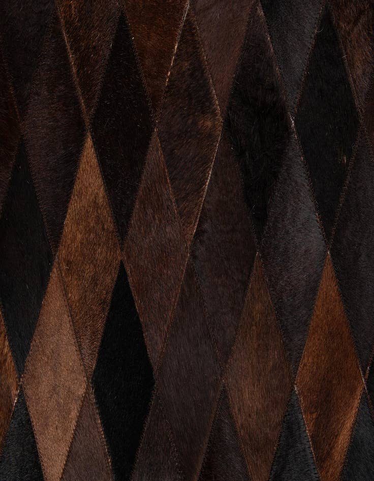 Detail image of 4' 1 x 5' 9 Cowhide Stocks Rug