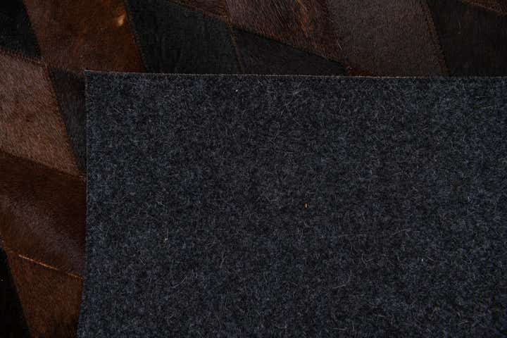 4' 1 x 5' 9 Cowhide Stocks Rug
