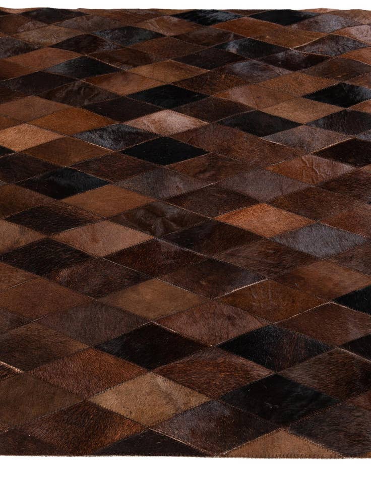 Detail image of 4' 1 x 5' 10 Cowhide Stocks Rug