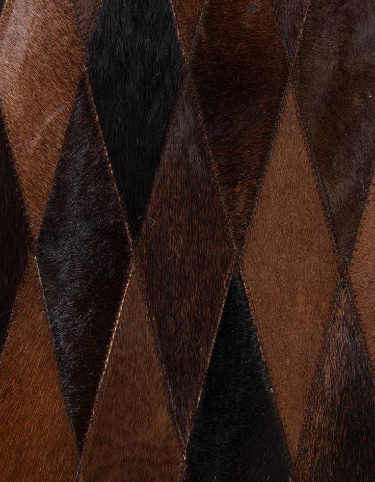 Detail image of 4' 1 x 5' 10 Cowhide Stocks Rug