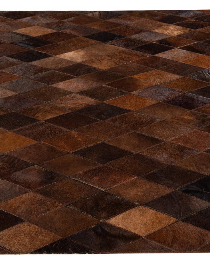 Detail image of 4' 1 x 5' 10 Cowhide Stocks Rug